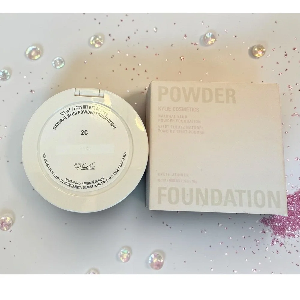 Kylie Cosmetics - Natural Blur Powder Foundation - Shade: 2C - *NIB*